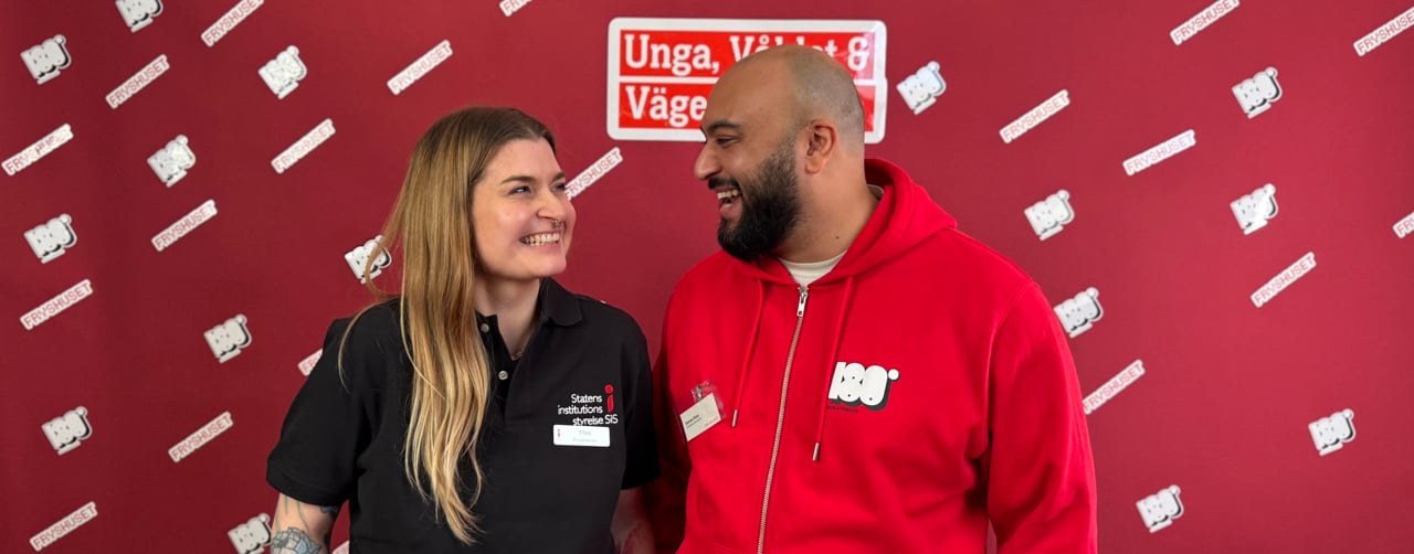 Moa Jarl, SiS projektledare för FrySiS tillsammans med Salman Khan från Fryshuset.